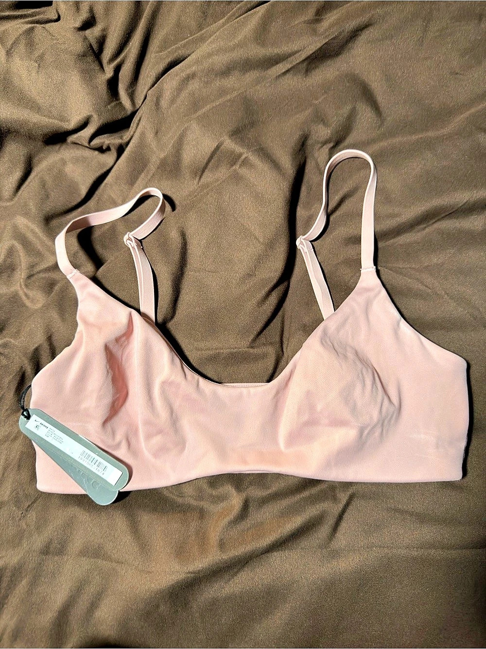 Skims Himalayan Sports Bra Size large NWT